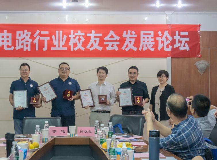13微信图片_20181017100349.jpg 13微信图片_20181017100349.jpg
